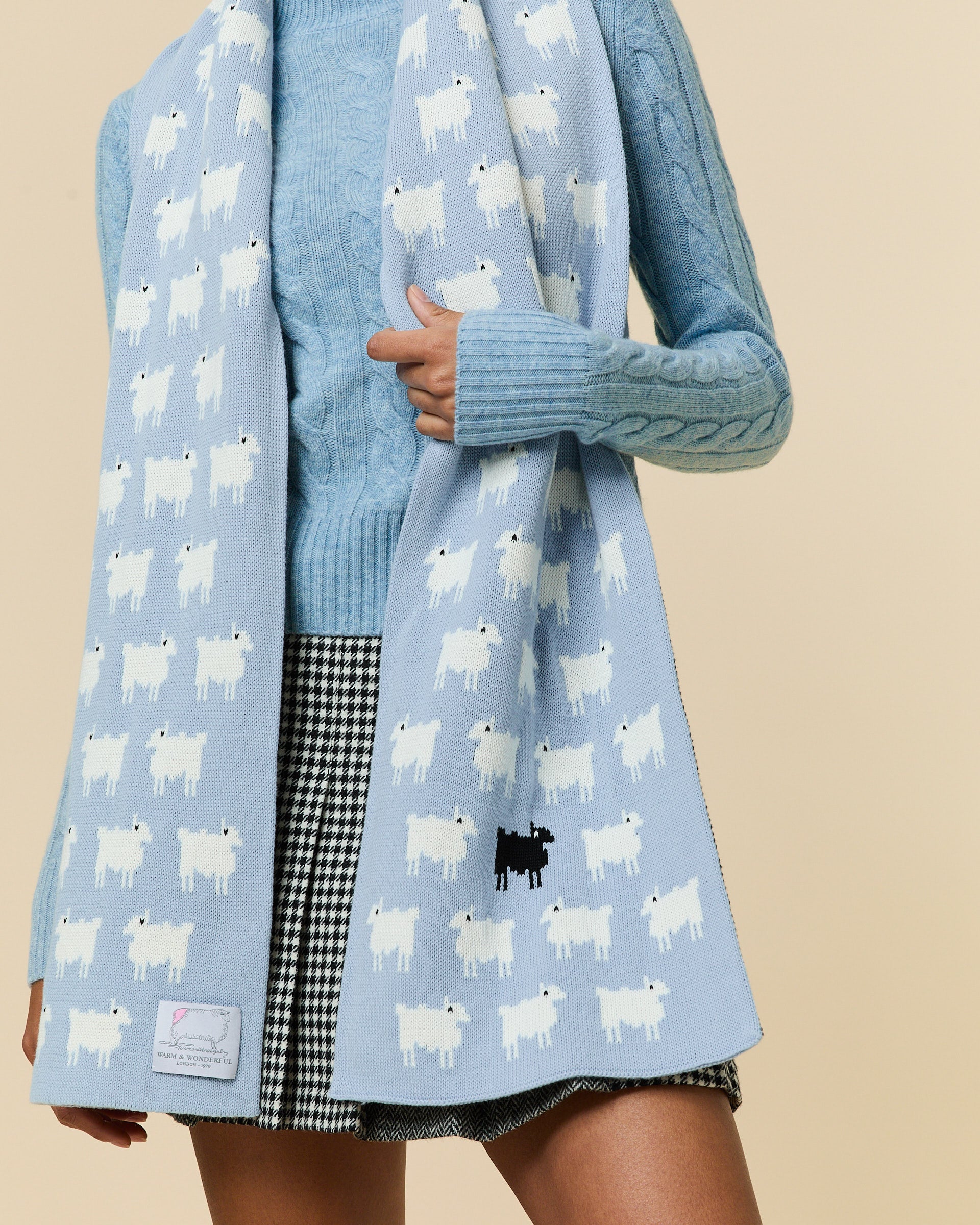 Cashmere Cable Sheep Turtleneck Blue - Image 5