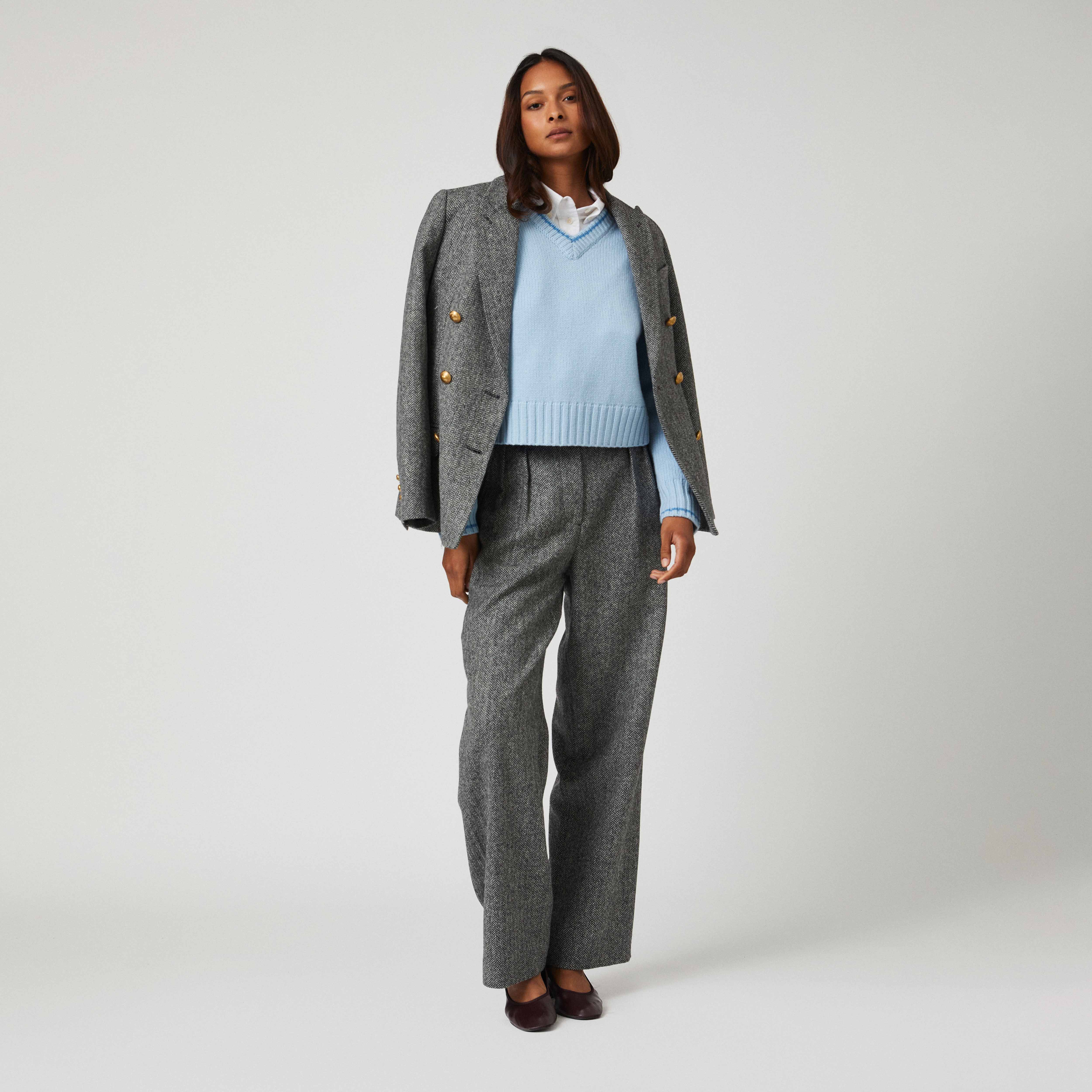 Women's Cashmere Callie V Neck Sweater Sky Blue - Image 2