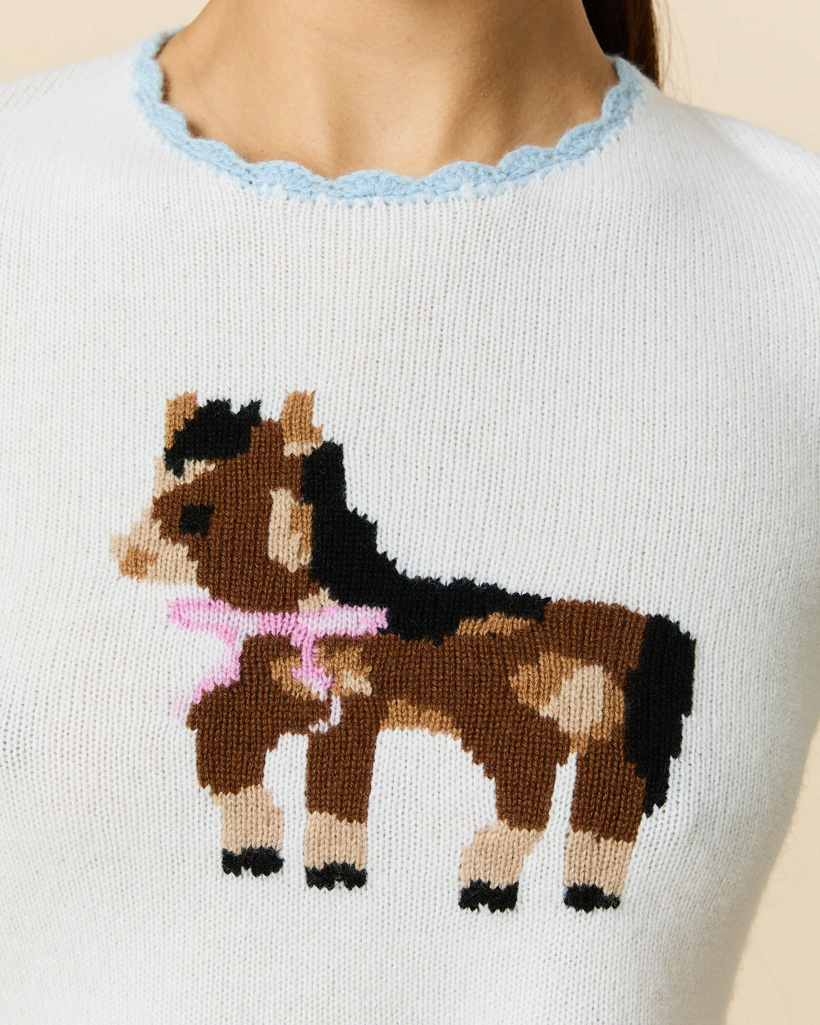Cashmere Show Pony Sweater Cream - Image 4