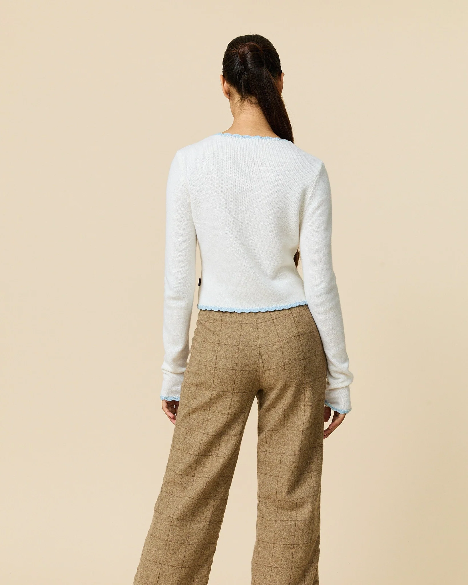 Cashmere Show Pony Sweater Cream - Image 6
