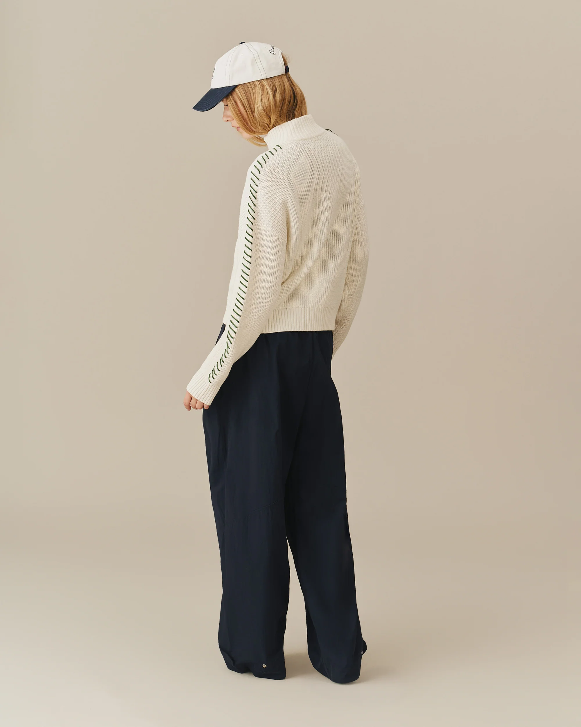 Cropped Zip Through Sweater White - Image 3